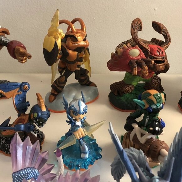 LOT OF 15 SKYLANDERS FIGURES SPYRO'S ADVENTURE MIXED CHARACTERS - Picture 2 of 4